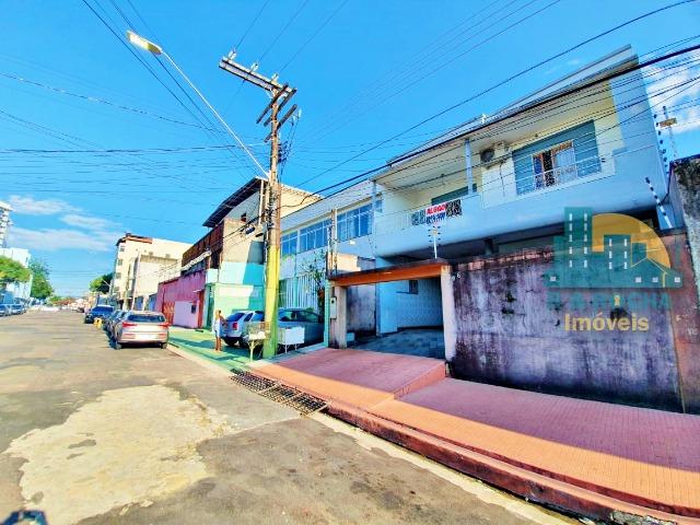 Casa com 4 quartos amplos e uma linda piscina - Duplex com 260m² - 3 vagas - Foto 19
