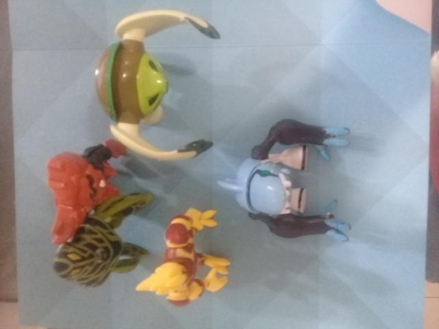 Bonecos do Ben 10
