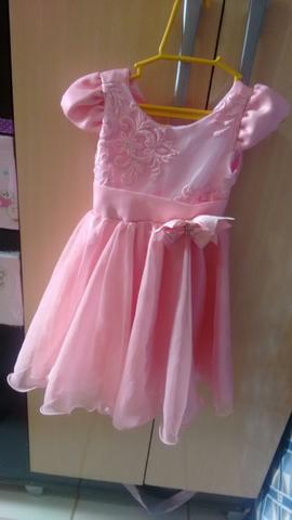 Vendo este vestidinho infantil