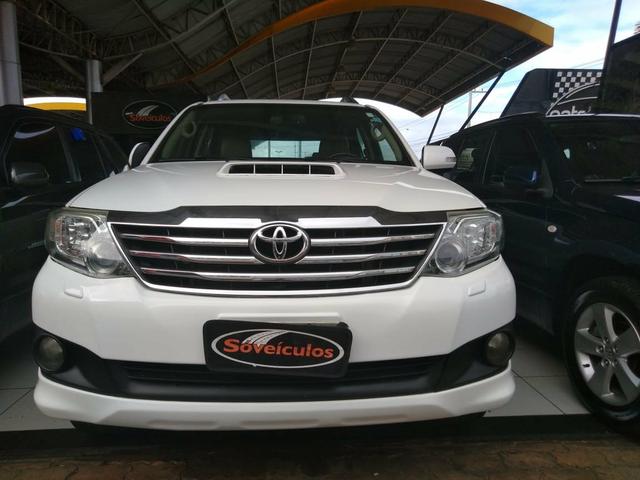 Toyota Hilux SW4 2013 - Foto 2