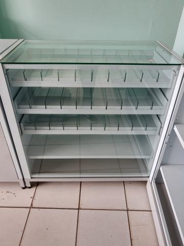 Balcão encartelados