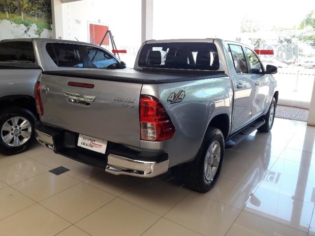 Toyota Hilux Cabine Dupla SRV 4P - Foto 3