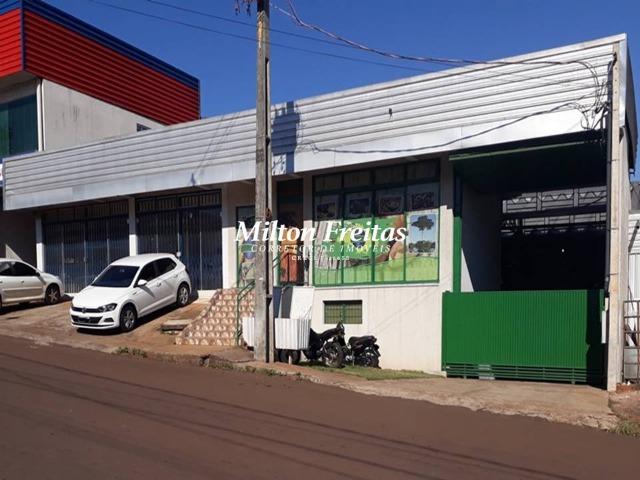 Barracão a 100 metros do trevo da Petrocon / BR 277