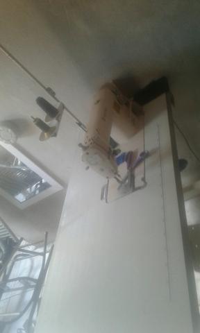 Vendo uma maquina reta barata por 1350 - Foto 5