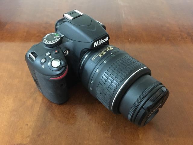 Câmera Fotográfica Nikon D3200 + Cartao 8GB + Alça + Bolsa apenas R$ 700,00