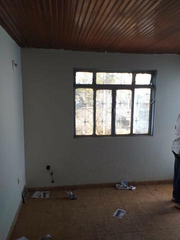 So R$ 230.000 lt 250 mts esq, c/02 frentes c/02 res,02 qts e 01 e qts muito espaço qnm 38 - Foto 4