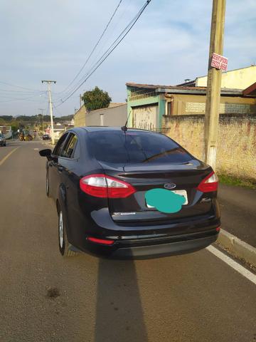 Ford Fiesta sedan - Foto 2