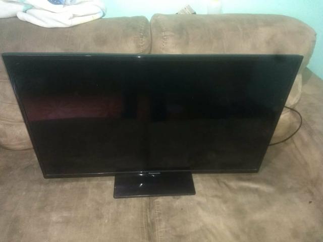 Televisão Panasonic 32 polegadas não e smart