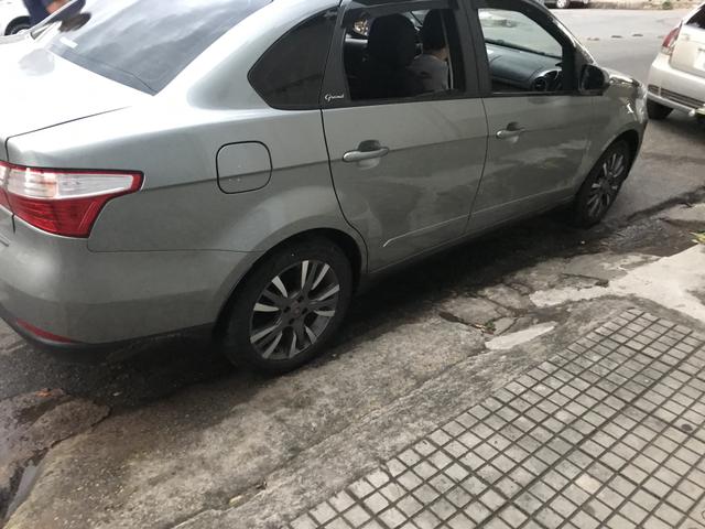 Gran Siena 1.4 atractive 2016 (barato ) - Foto 2