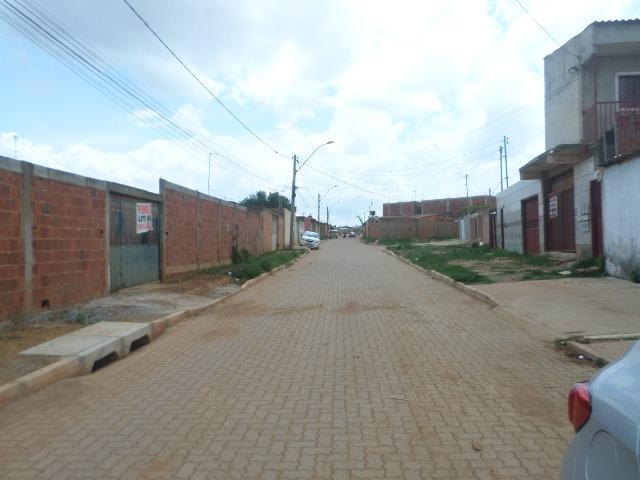 Vd Cs 2 qts lote 220 m² cond pinheiro - Sol Nascente - Cei DF - Foto 13
