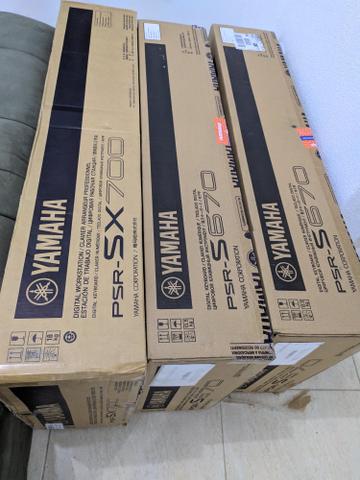 Teclado yamaha psr sx700