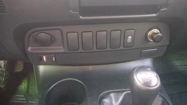 Toyota Hilux SRV D4D Limited 3.0 Branco - Foto 12