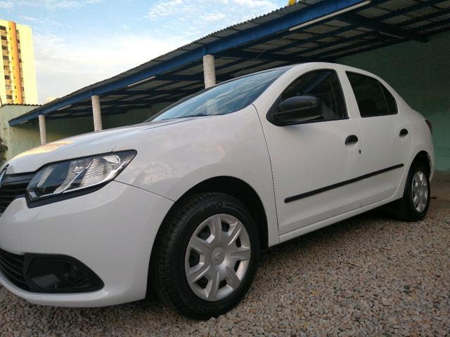 Renault Logan 2017 1.0 Oportunidade! - Foto 6