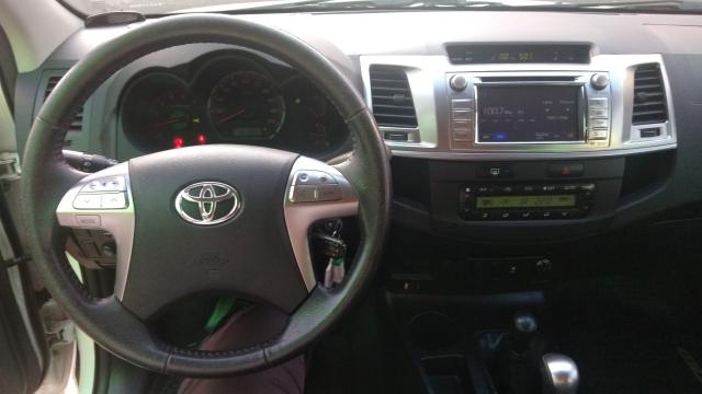 Toyota Hilux SRV D4D Limited 3.0 Branco - Foto 9