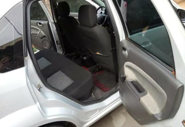 Fiesta Sedan - Foto 3