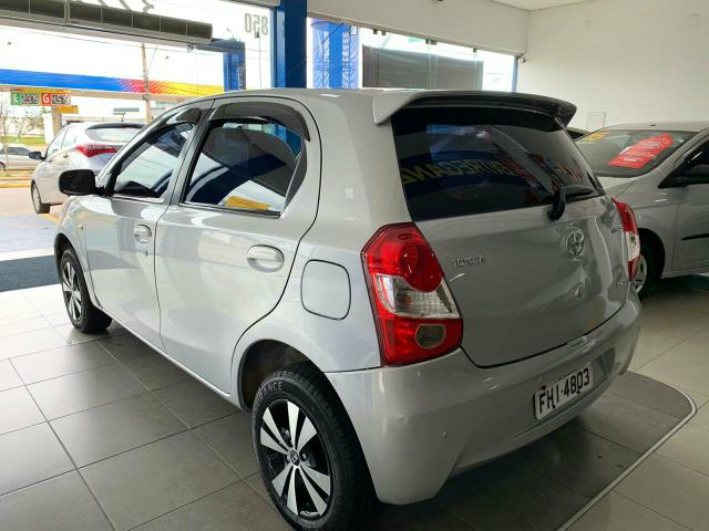 Toyota - Foto 3