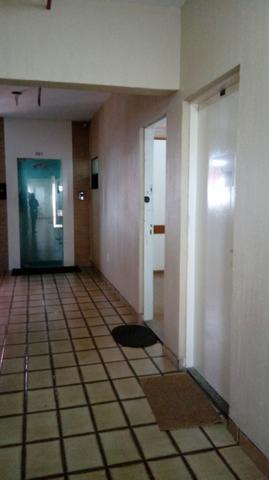 Sala próximo da CERT com 30 m2 02 divisórias 8º andar - Foto 10