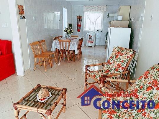 C11 - Linda residência com suíte em região de moradores - Foto 16