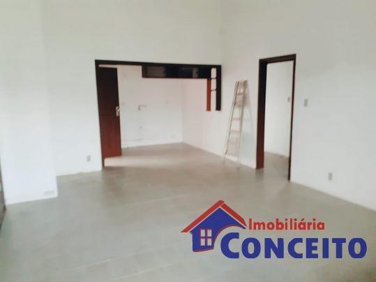 C04 - Linda residência próxima à Avenida principal - Foto 4