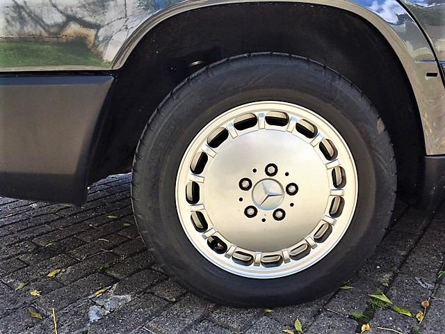 Mercedes Benz 300 E 1986 - Foto 13