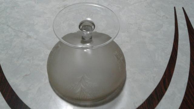 Centro de mesa (Calice) Em cristal lapidado e jateado. Antigo. - Foto 2