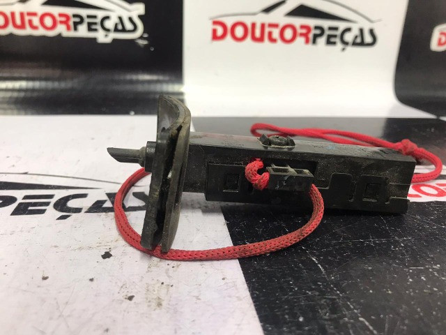 Trava Portinhola Tanque De Combustível Fiat Palio Siena 51867493