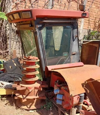 Case 7000 Cabine parcial peças e partes