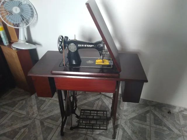 Máquina de Costura Antiga - Raridade - Foto 2
