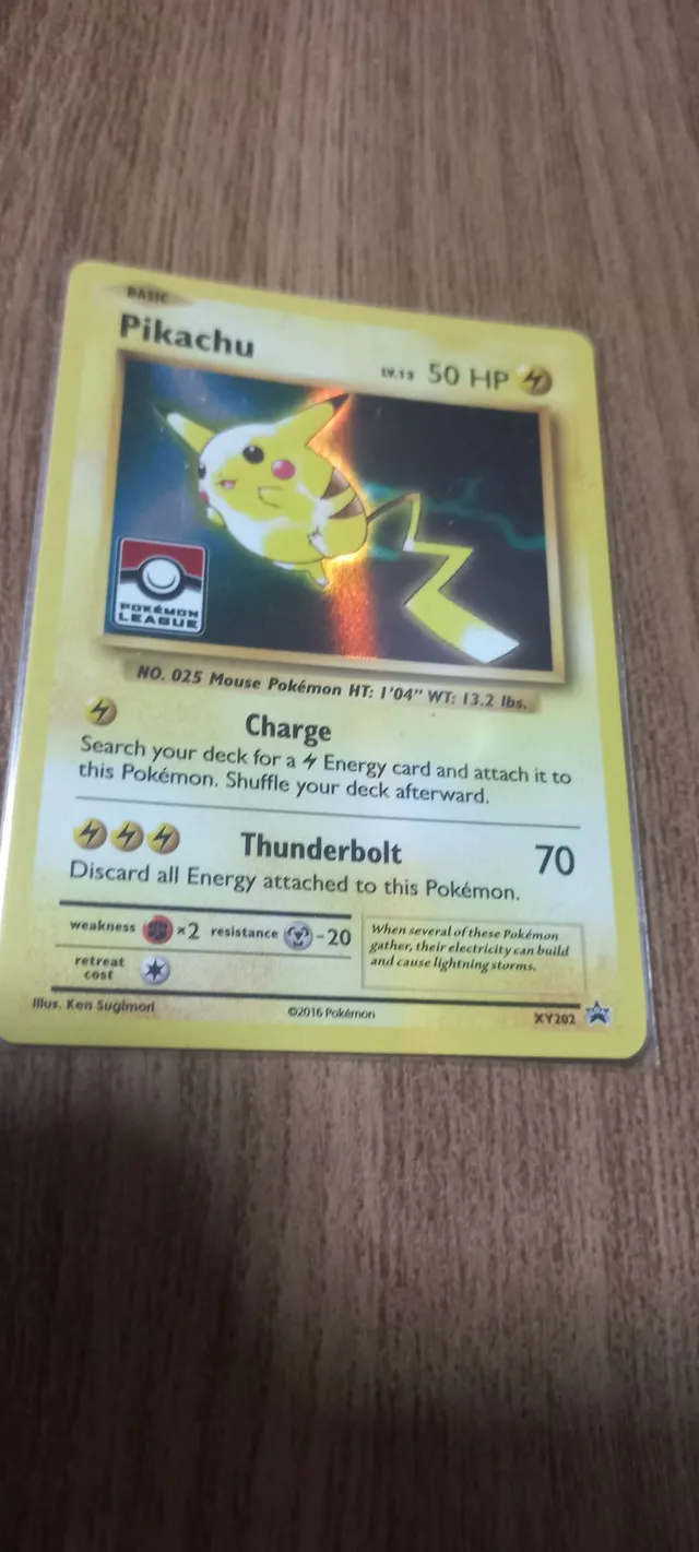 Carta pokemon pikachu  +33 anúncios na OLX Brasil