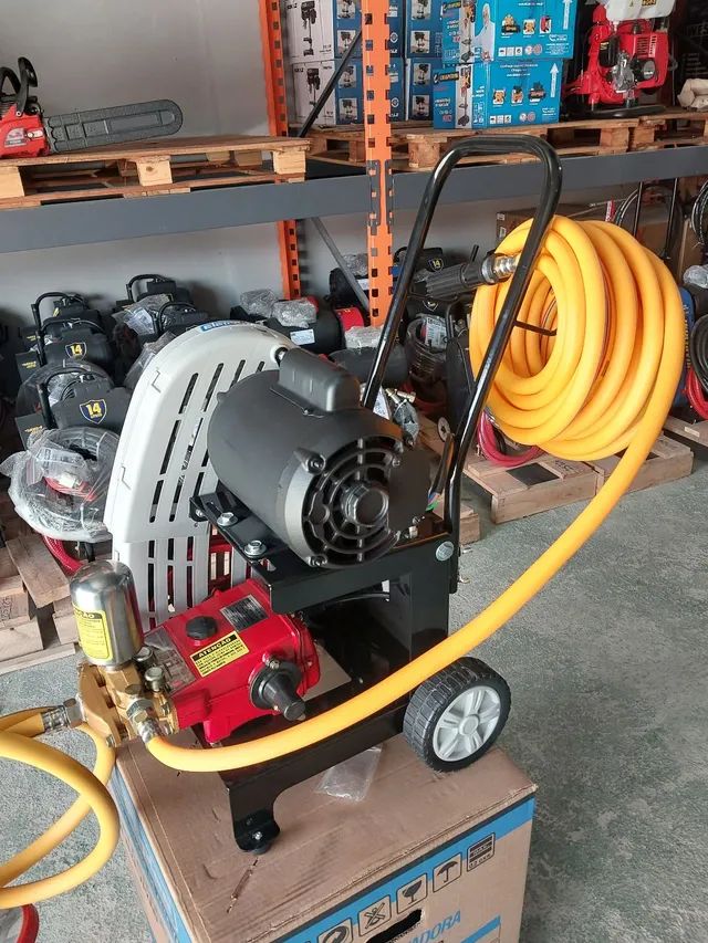 Lavadora profissional para Lavajato 1Cv c/350Psi Eletroplas (Loja/Nova)