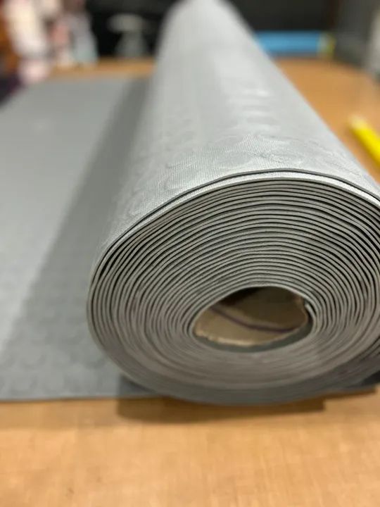 Tapete emborrachado moeda cinza 1,30L - Foto 4