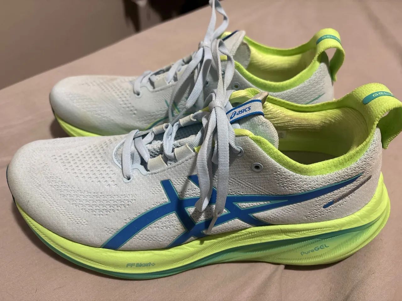 Tênis Asics Nimbus 26 / <30km rodados