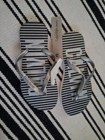 Chinelo de Dedo Listrado Infantil - Tamanho 31/32 - Foto 5