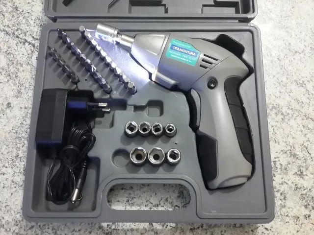 Parafusadeira Tramontina a Bateria 3,6V com 46 Peças - Foto 6