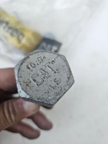 Escavadeira carregadeira trator esteiras caterpillar parafuso novo original 8T5379 - Foto 2