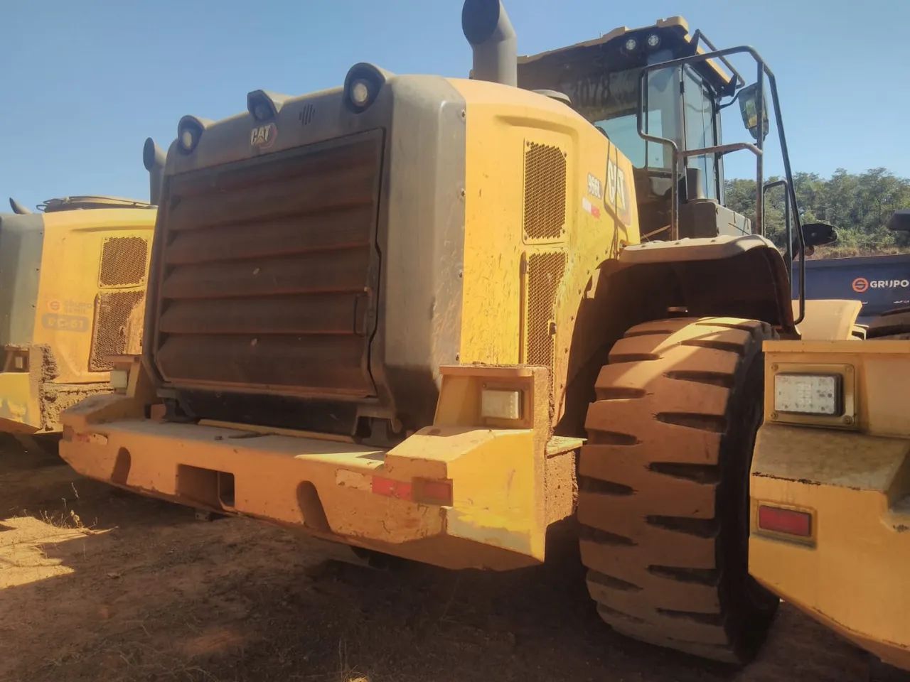 Pá Carregadeira Caterpillar 966L  de 2019 a 2021, média de 10.000 horas, em MG - Foto 4