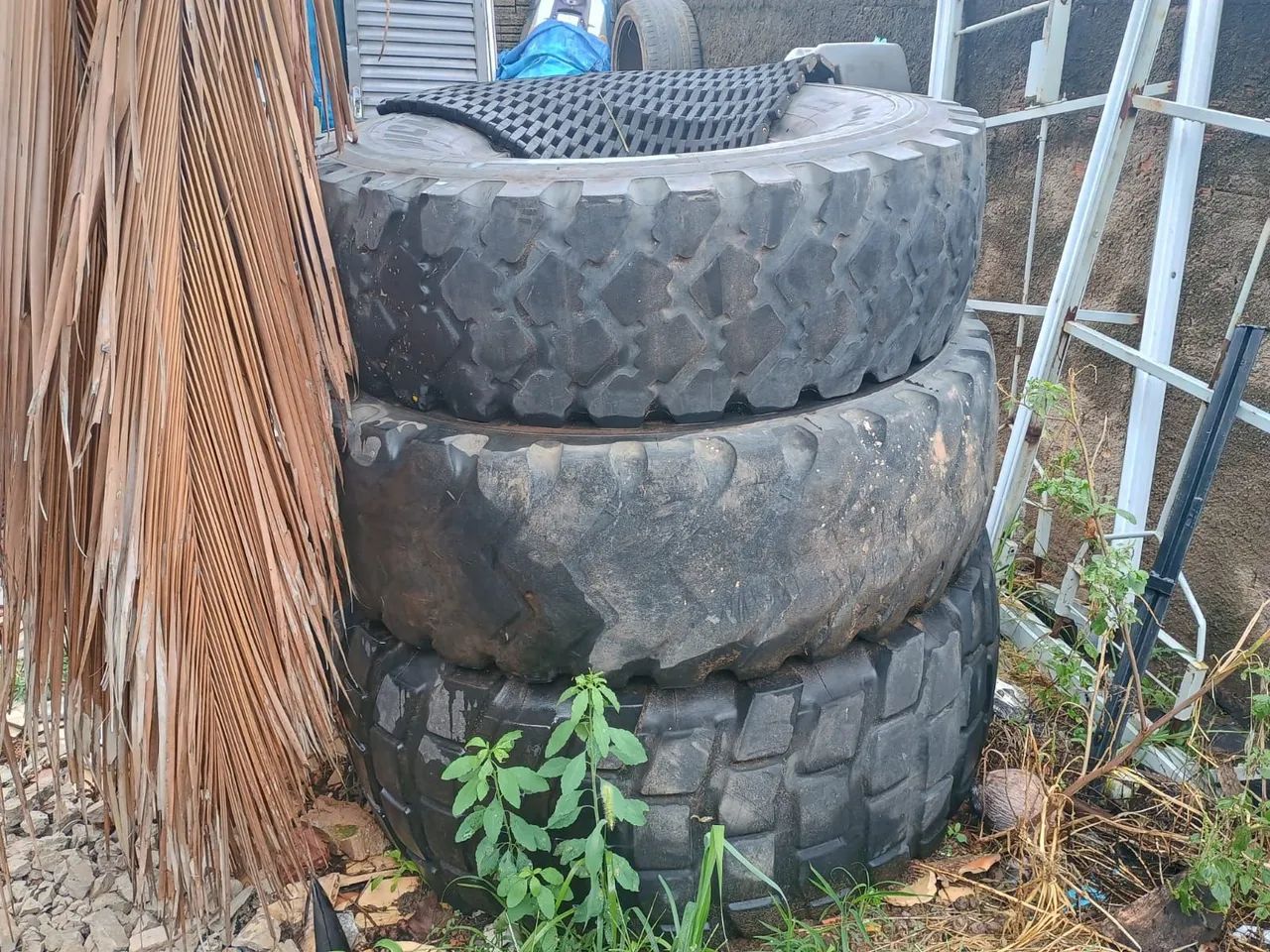 Pneu de bombeiro para crossfit 300$ CADA