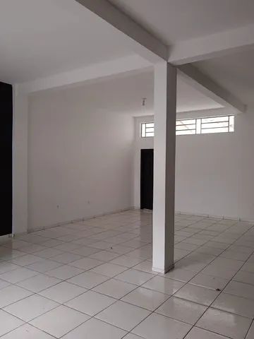 Captação de Loja para locação na Rua São José dos Pinhais - até 528/529, Sítio Cercado, Curitiba, PR