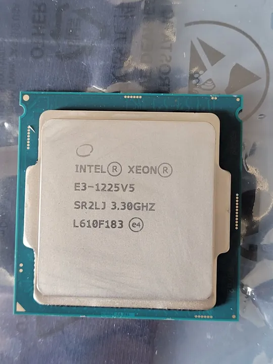 Processador Intel Xeon E3-1225 v5 LGA 1151