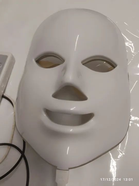 Máscara de LED para tratamento facial