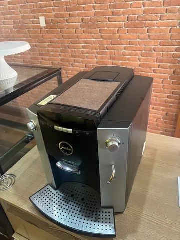 Máquina De Espresso Profissional Suíçajura Xf50