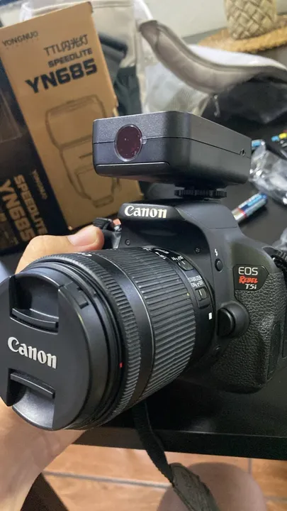 Cânon T5i + Flash Yougnuo