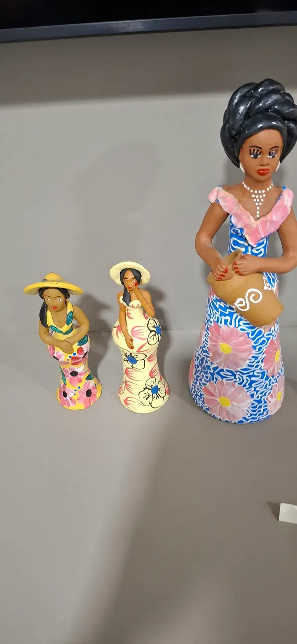 Esculturas de Mulheres Africanas Decorativas
