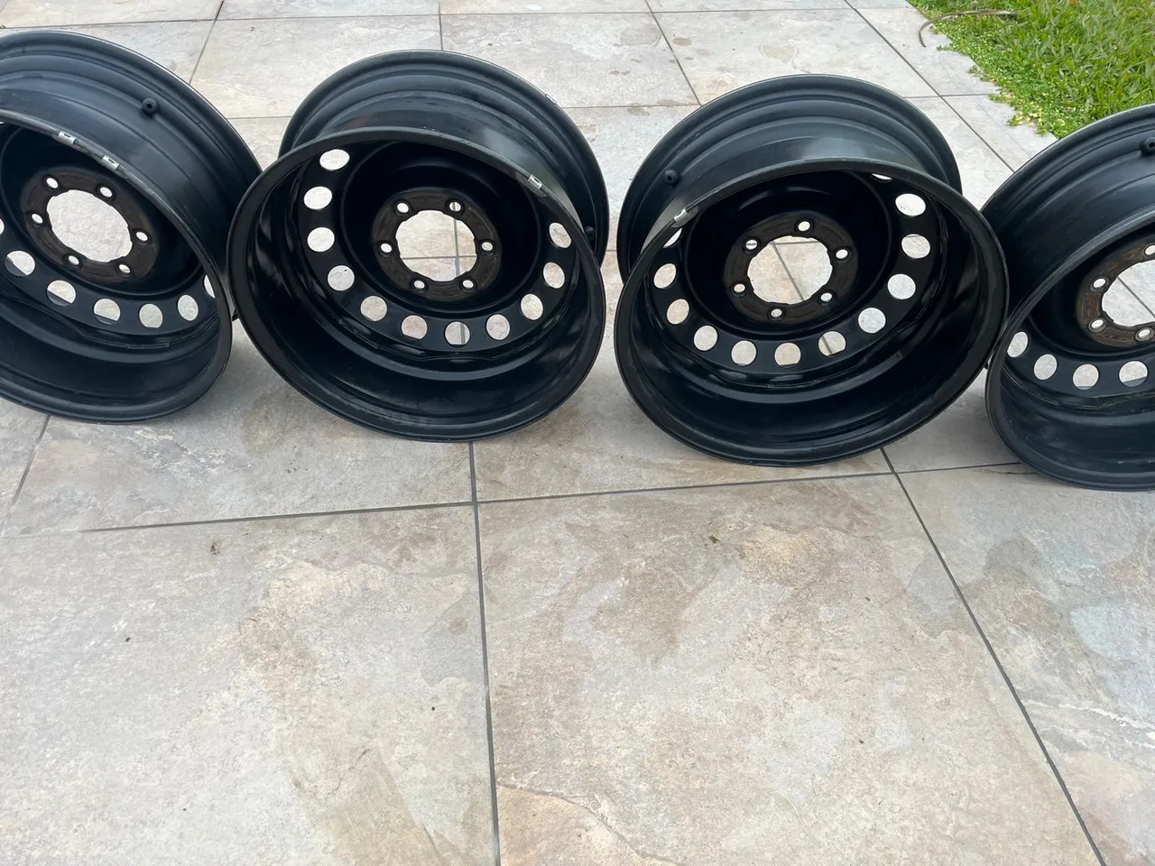 Rodas de Aço Preto , aro 17, número de furos:6