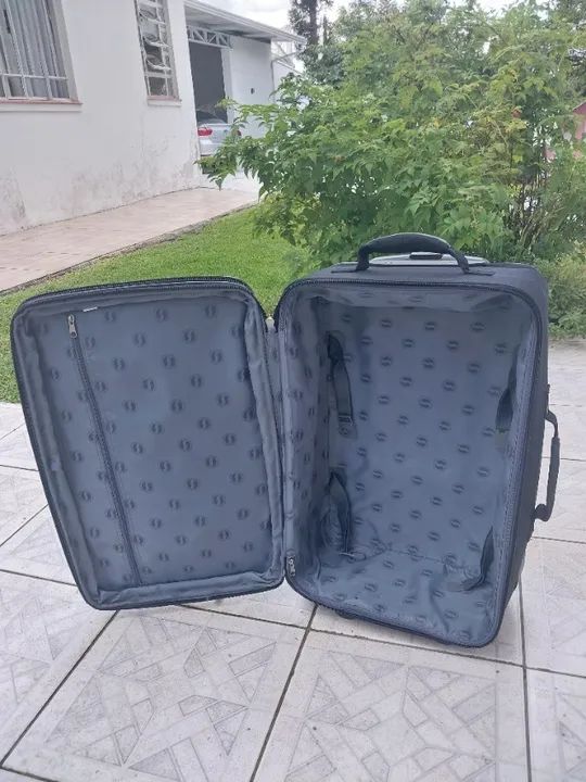 Mala viagem M marca STRADDA