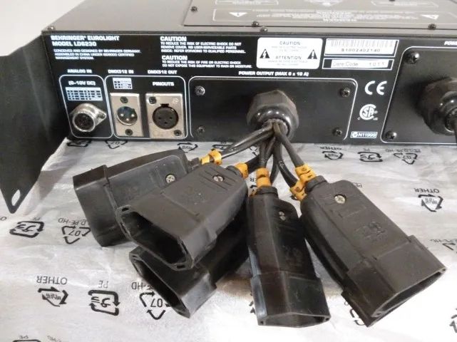 Rack Dimmer DMX Behringer LD6230 - Foto 6