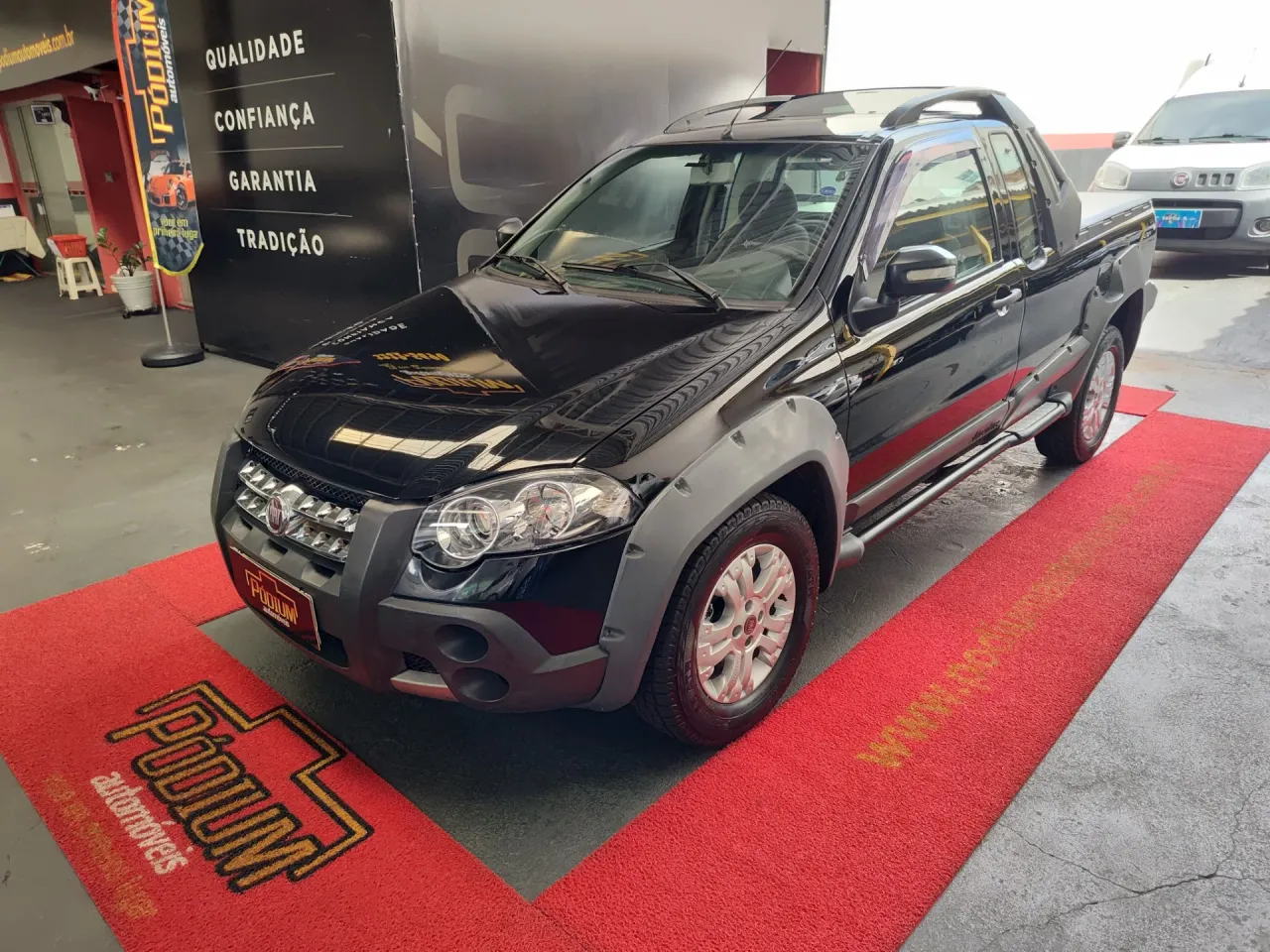 FIAT STRADA 2009 Usados e Novos