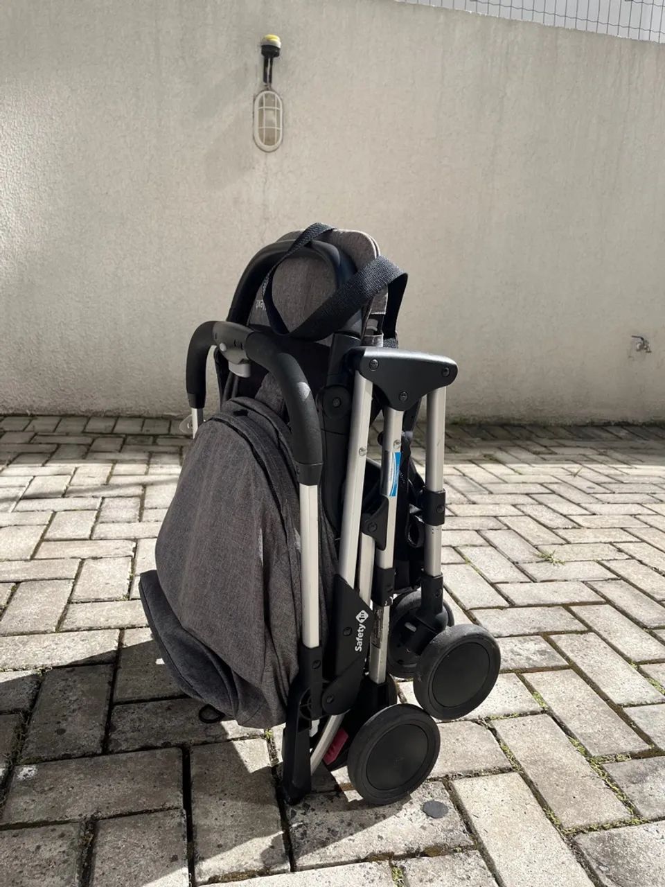 Carrinho de Bebê Compacto em ótimo estado! - Foto 2