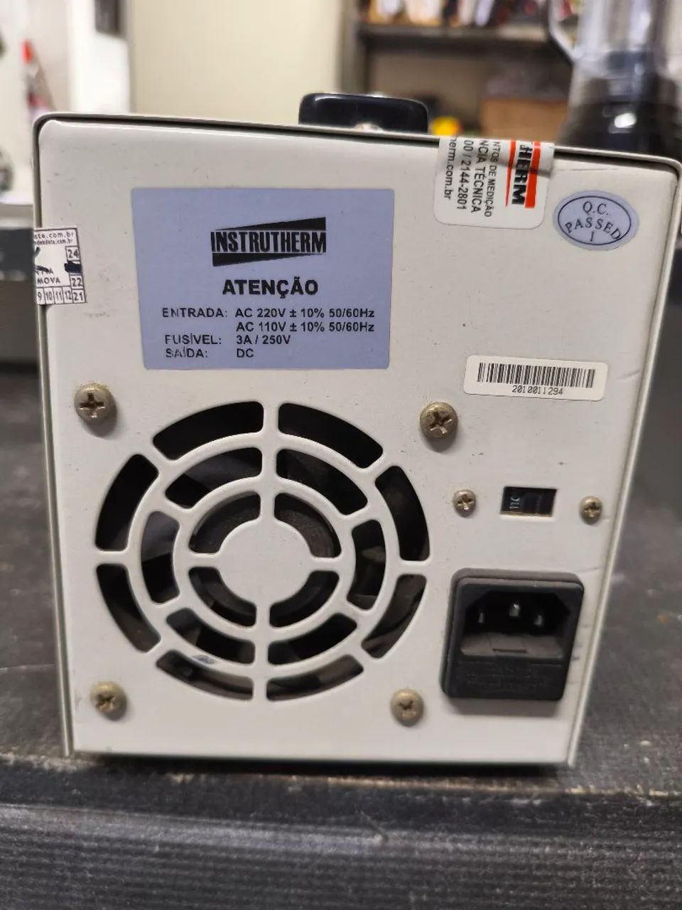 Fonte de Bancada Instrutherm FA-3005 - Foto 4