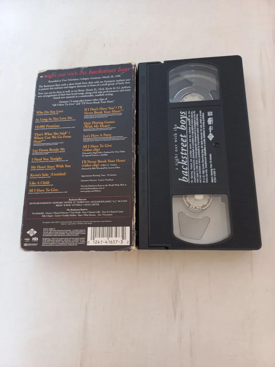 VHS Backstreet Boys - Live In Concert/A night out with the  - Foto 4